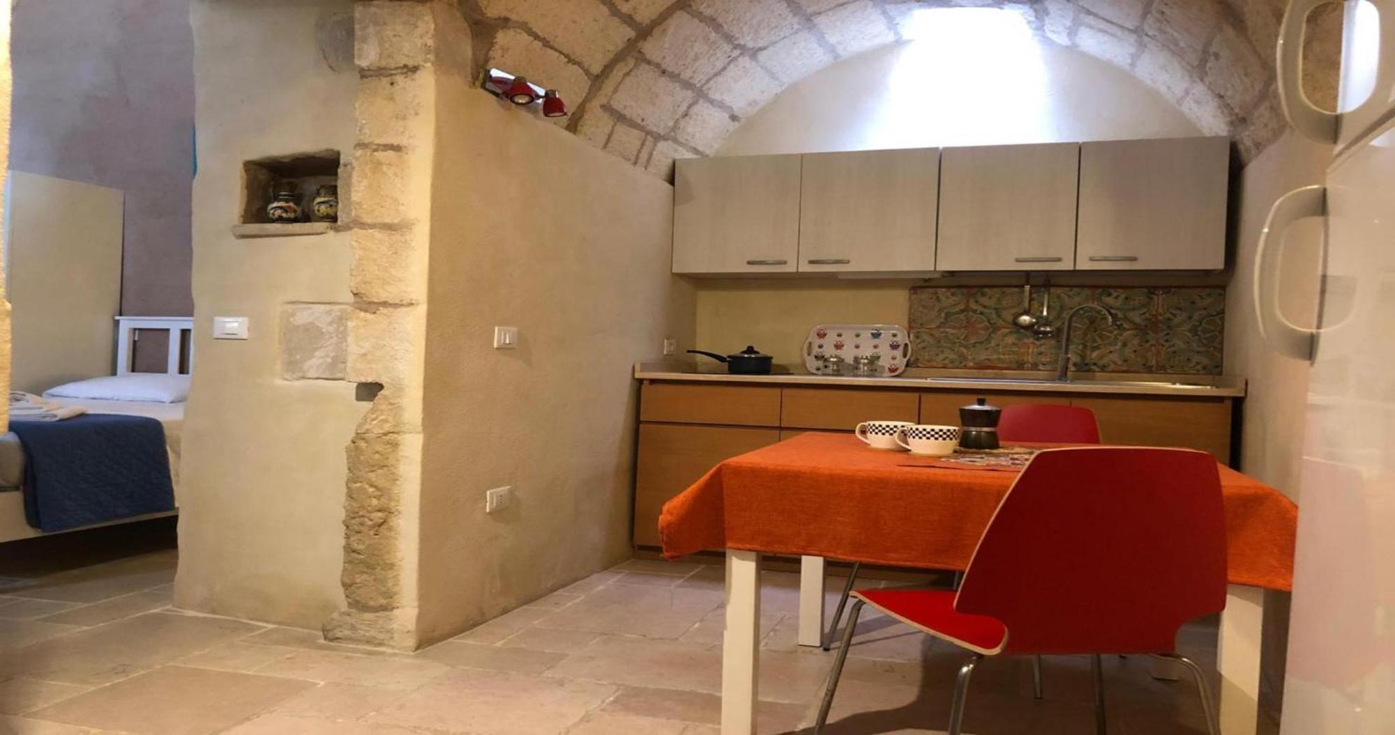 Vila Odegos Monolocali Vico Sant'Antonio Carpignano Salentino Exteriér fotografie