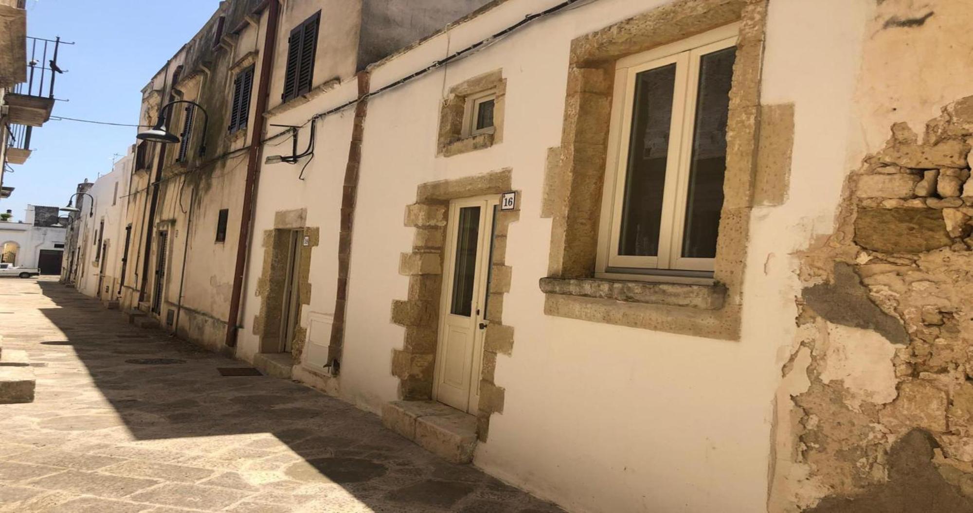 Vila Odegos Monolocali Vico Sant'Antonio Carpignano Salentino Exteriér fotografie