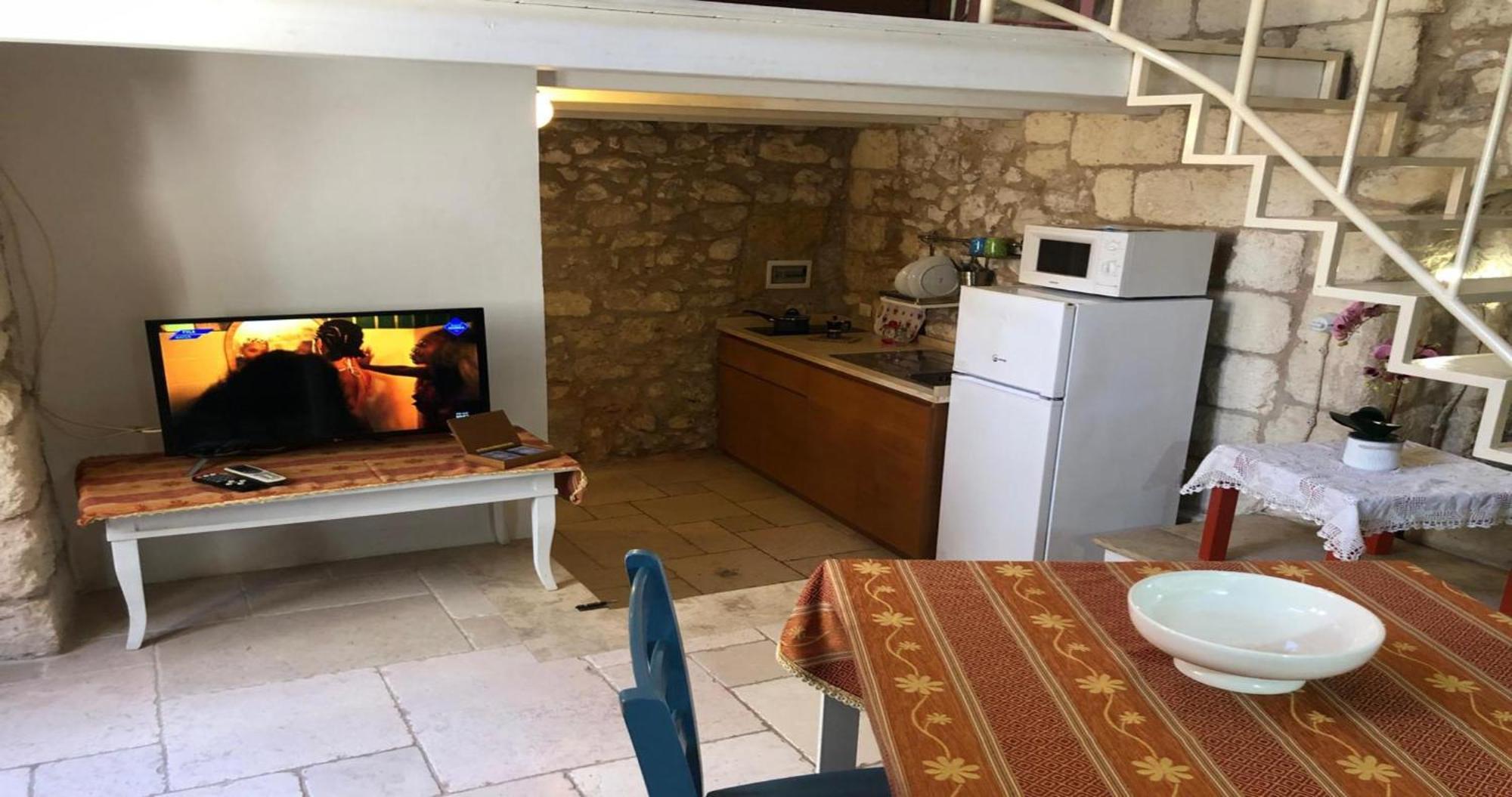 Vila Odegos Monolocali Vico Sant'Antonio Carpignano Salentino Exteriér fotografie